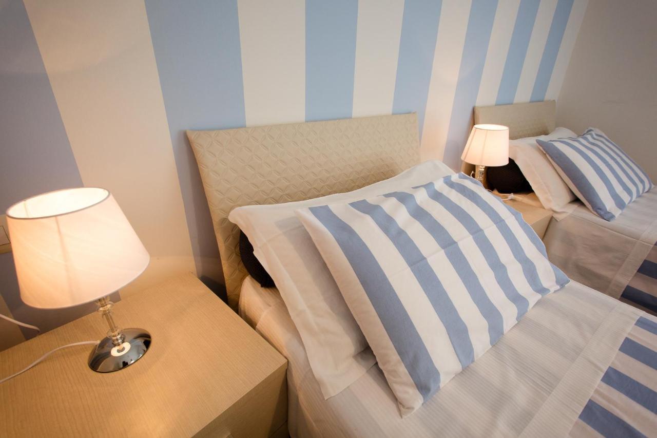 Affittacamere E Appartamenti - Rent Rooms And Apartments Le Camere Nel Corso - Adults Only La Spezia Exteriör bild