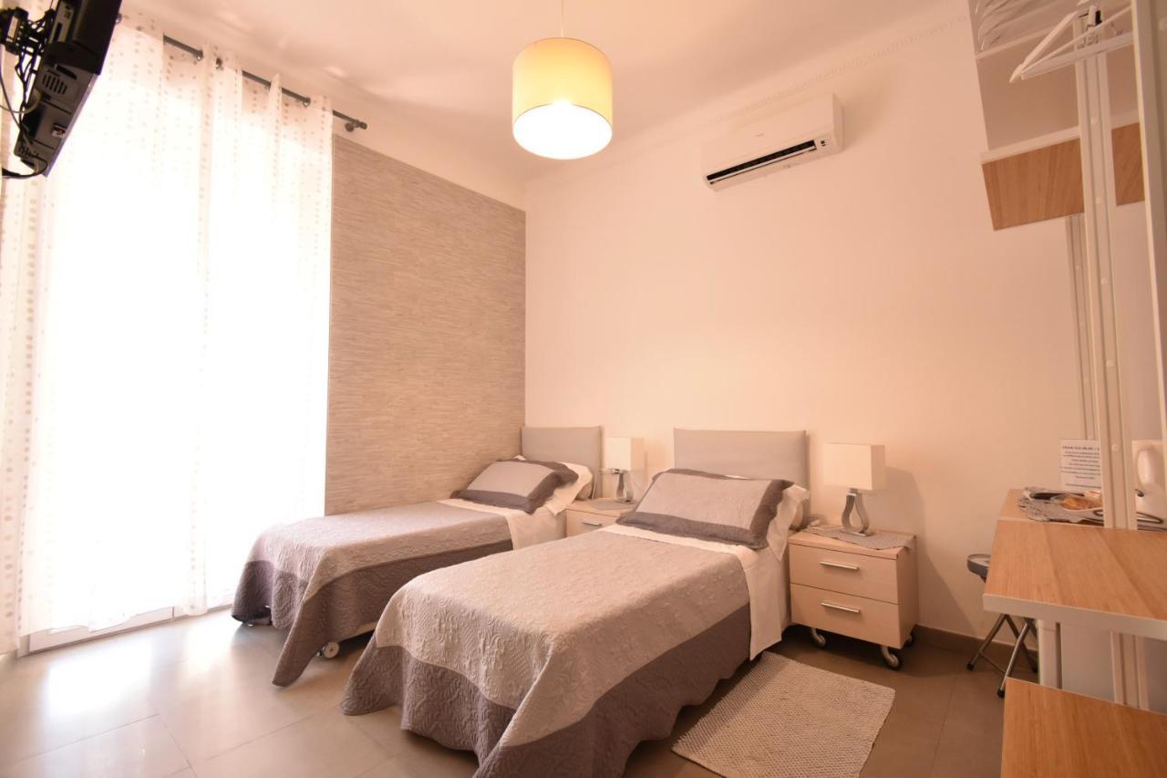 Affittacamere E Appartamenti - Rent Rooms And Apartments Le Camere Nel Corso - Adults Only La Spezia Exteriör bild