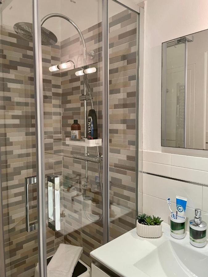 Affittacamere E Appartamenti - Rent Rooms And Apartments Le Camere Nel Corso - Adults Only La Spezia Exteriör bild
