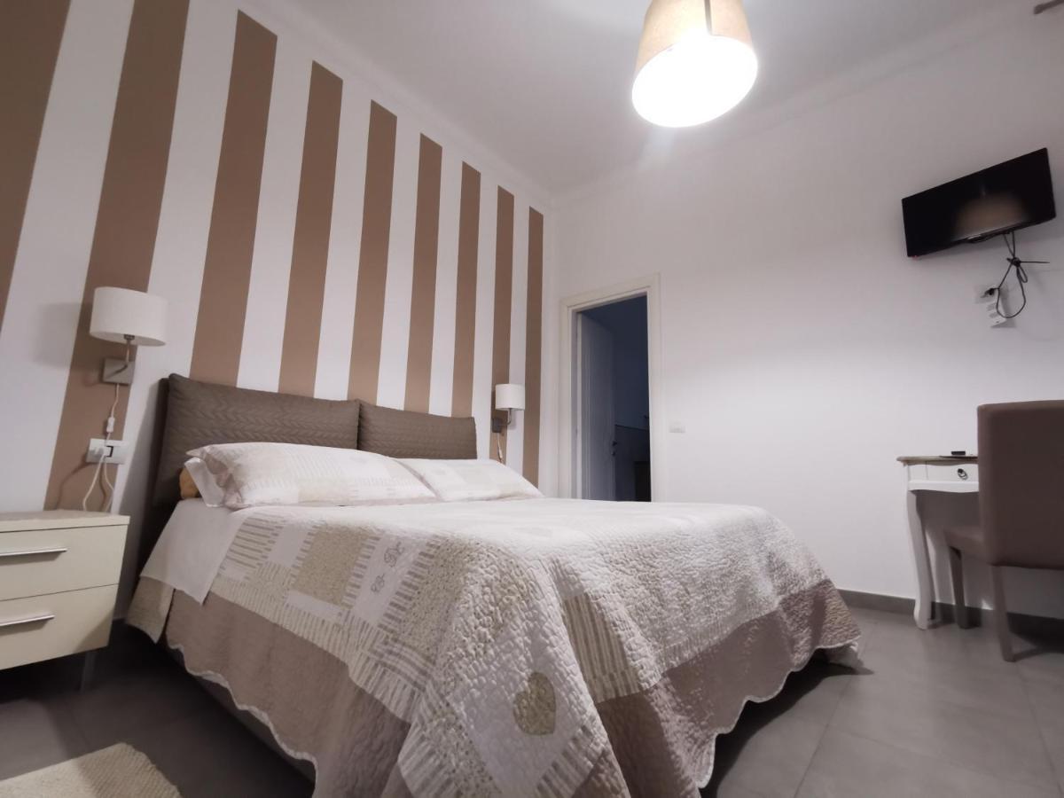 Affittacamere E Appartamenti - Rent Rooms And Apartments Le Camere Nel Corso - Adults Only La Spezia Exteriör bild