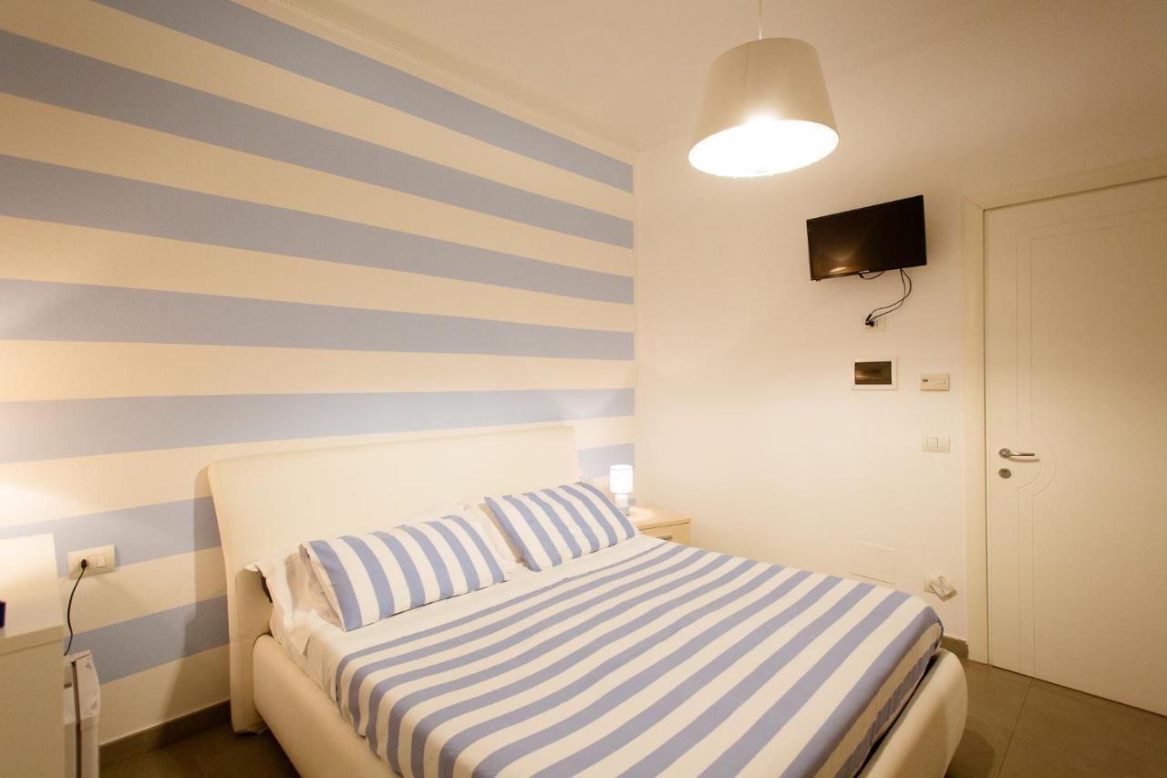 Affittacamere E Appartamenti - Rent Rooms And Apartments Le Camere Nel Corso - Adults Only La Spezia Exteriör bild