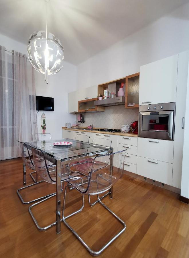Affittacamere E Appartamenti - Rent Rooms And Apartments Le Camere Nel Corso - Adults Only La Spezia Exteriör bild