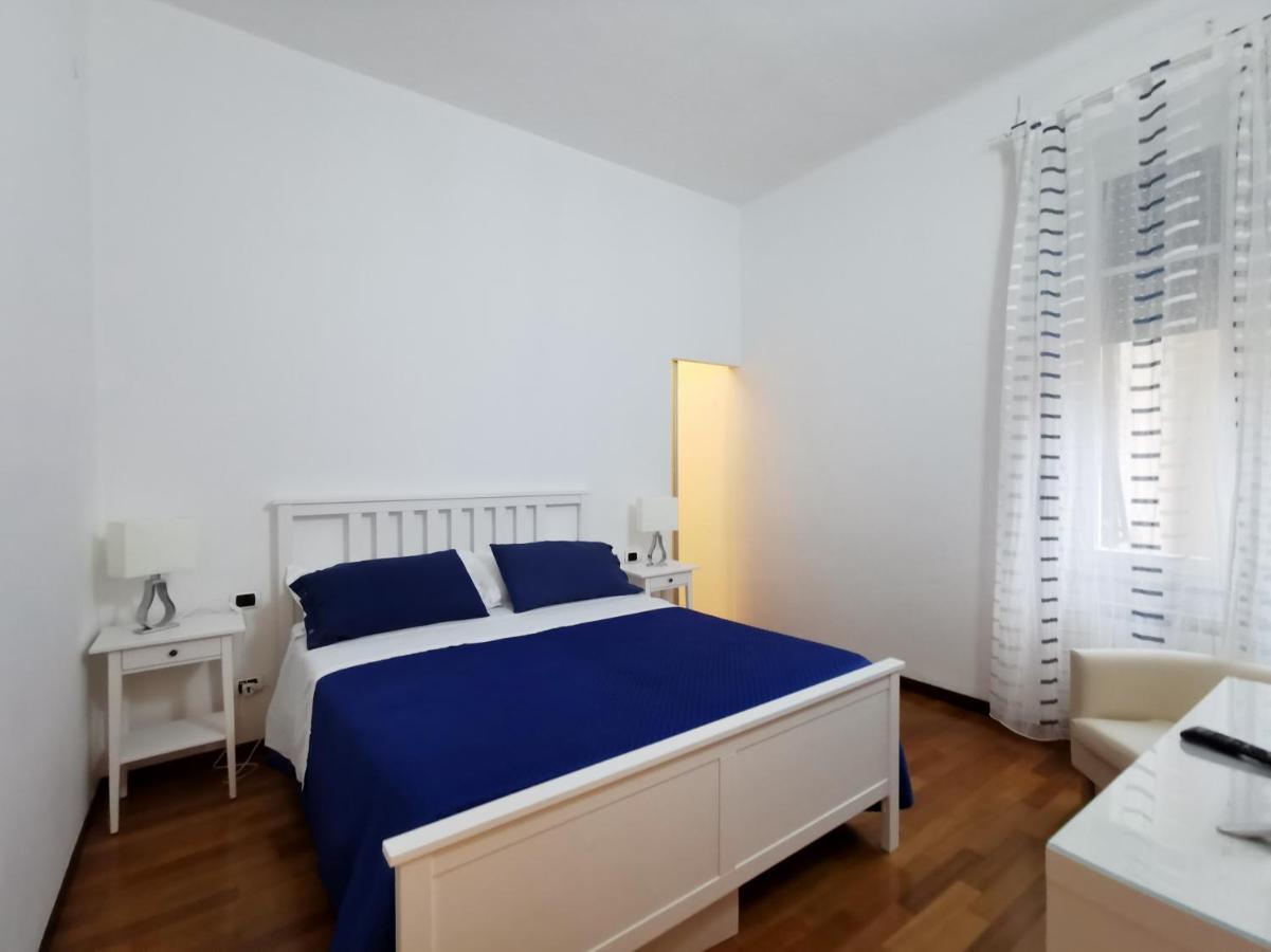 Affittacamere E Appartamenti - Rent Rooms And Apartments Le Camere Nel Corso - Adults Only La Spezia Exteriör bild